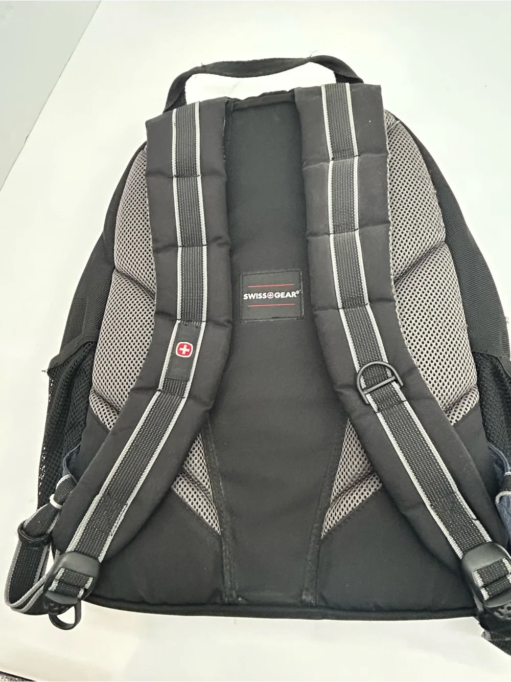 We get Swiss Gear Cobalt 16’’ Laptop Backpack
